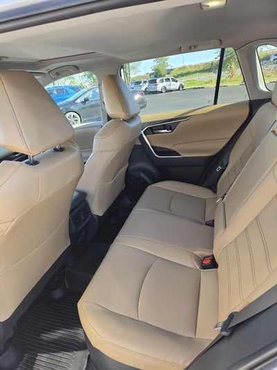 2024 Toyota RAV4 Hybrid XLE Premium