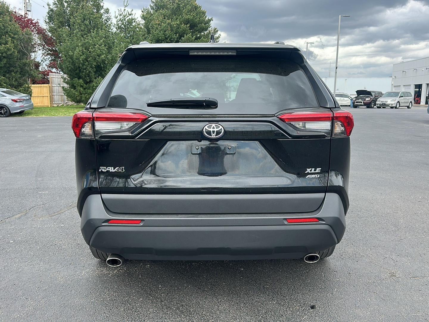 2024 TOYOTA TRUCK RAV4 XLE