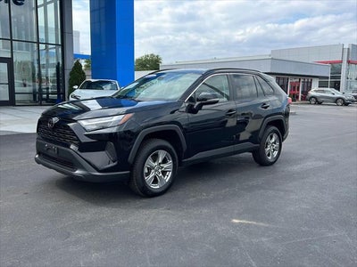 2024 TOYOTA TRUCK RAV4 XLE