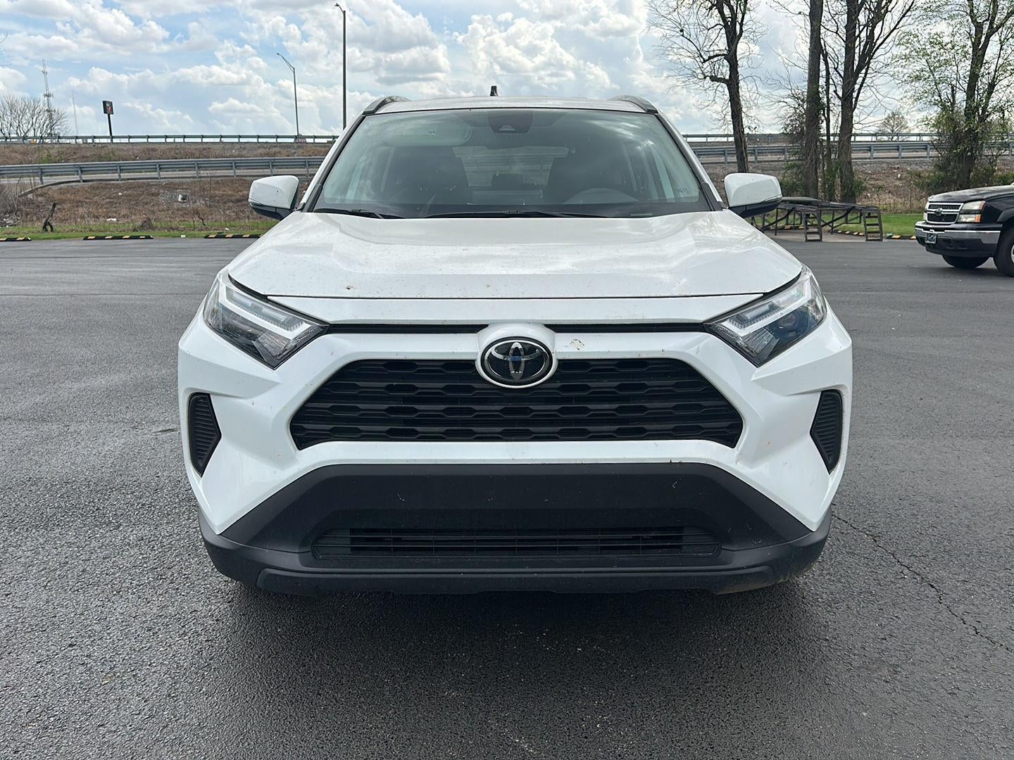 2024 TOYOTA TRUCK RAV4 XLE