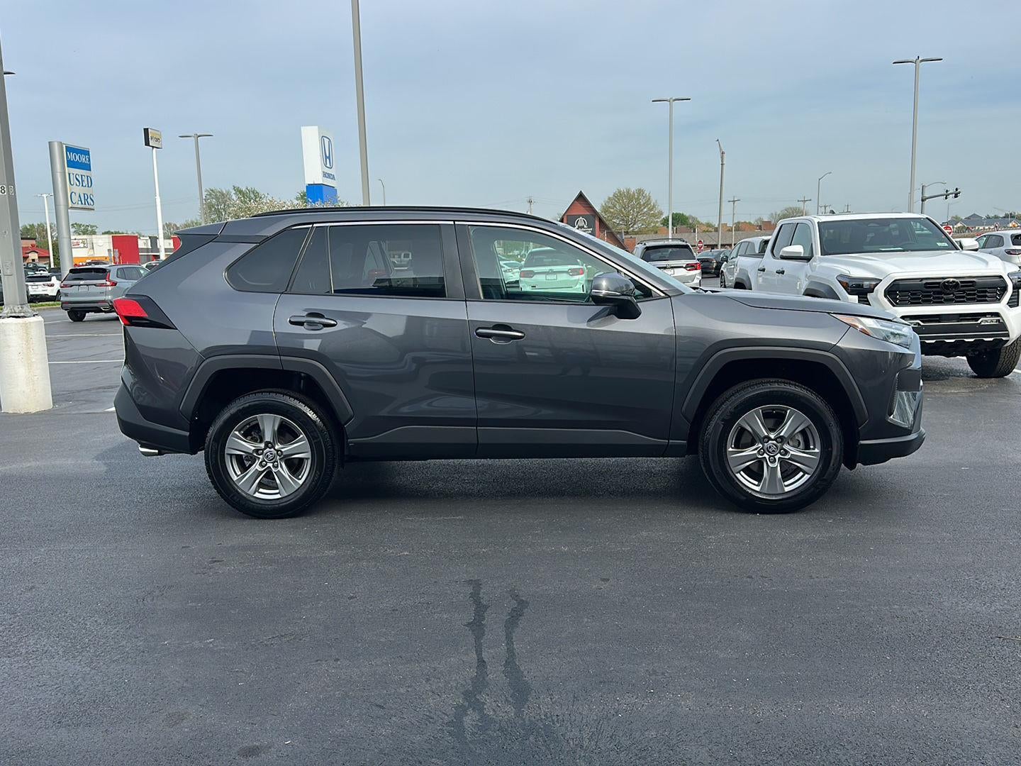 2024 Toyota RAV4 XLE