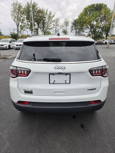 2022 Jeep Compass Latitude Lux