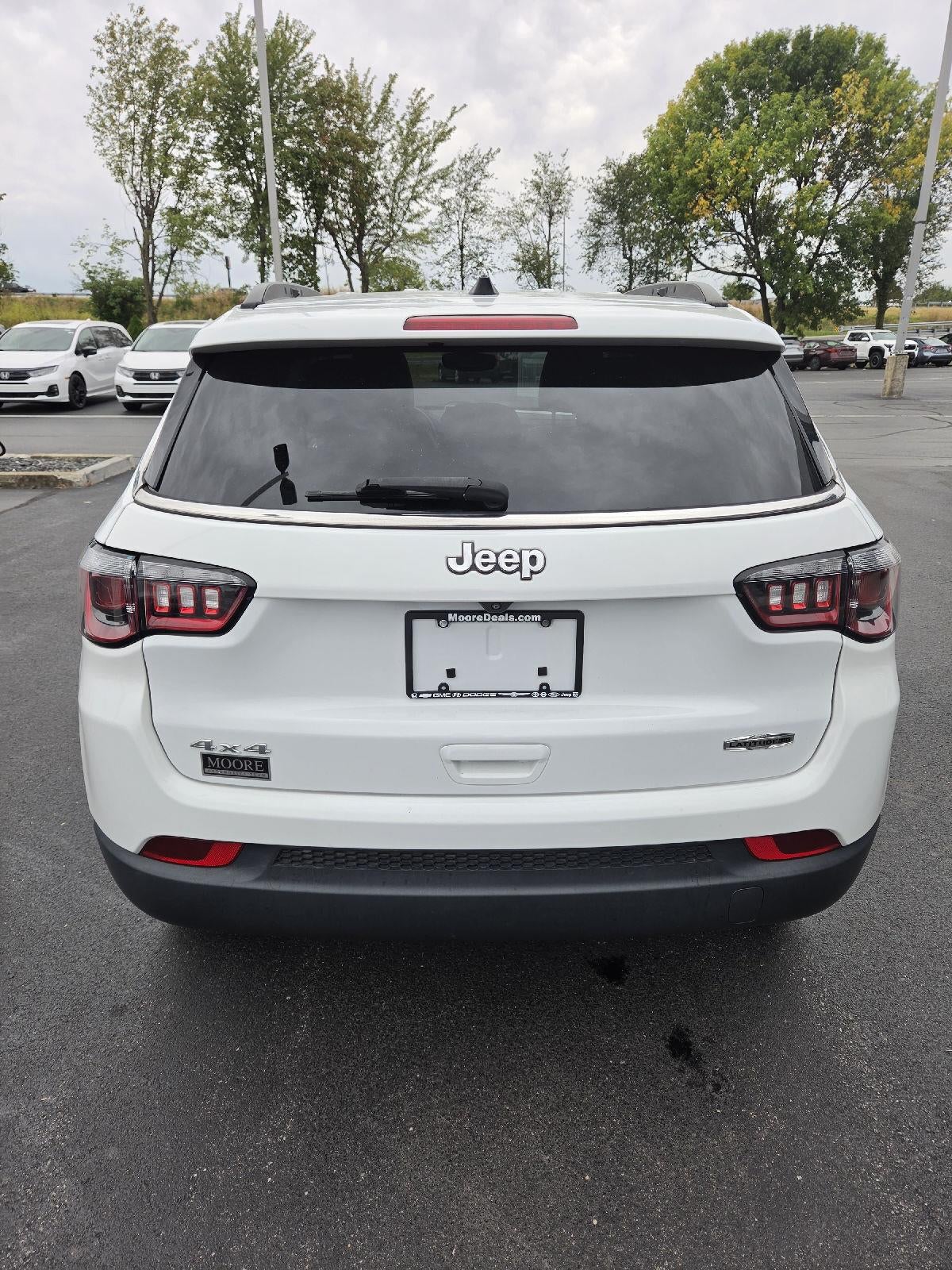 2022 Jeep Compass Latitude Lux