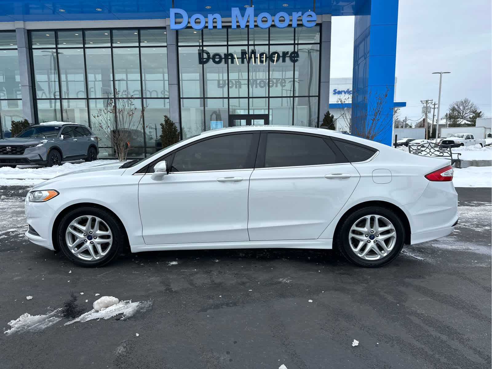 2016 Ford Fusion SE