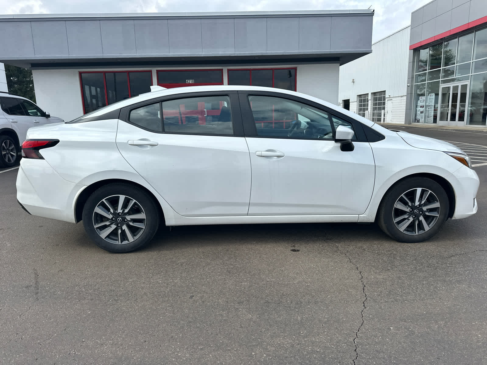 2025 Nissan Versa SV