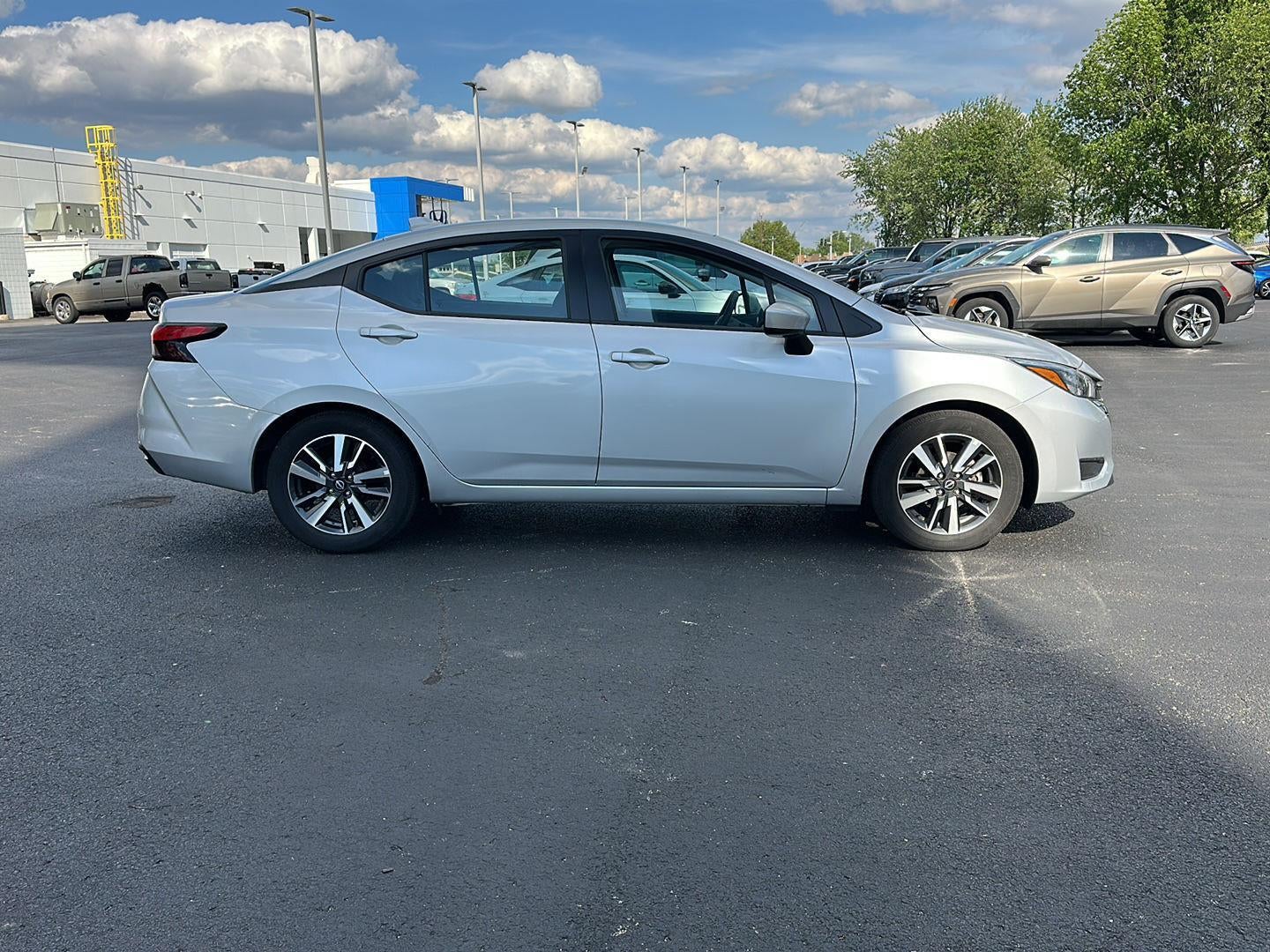 2025 Nissan Versa SV