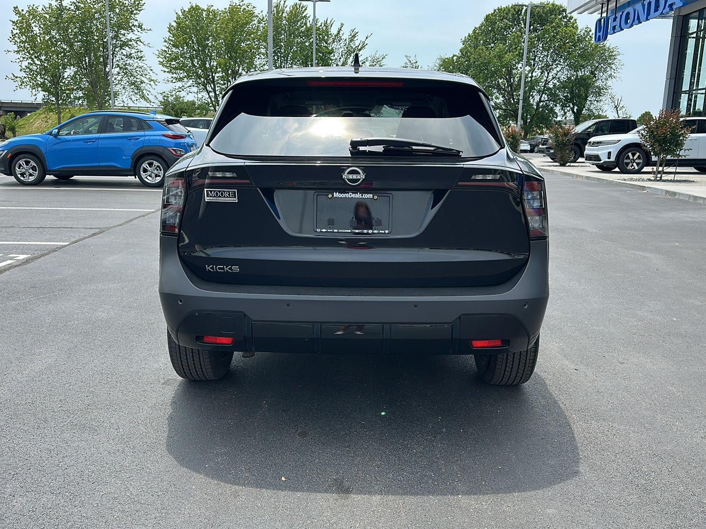 2025 Nissan Kicks SV