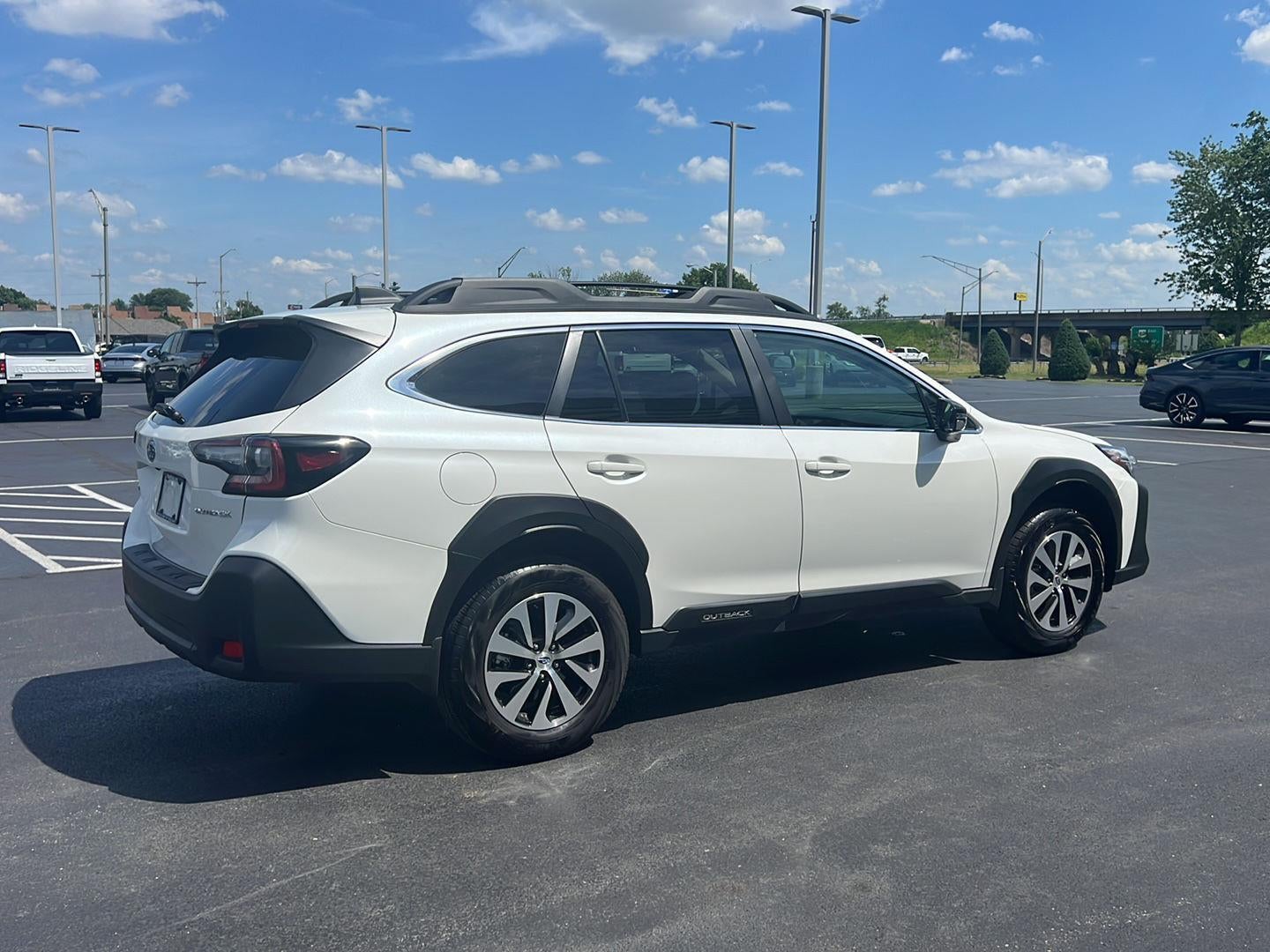 2025 Subaru Outback Premium
