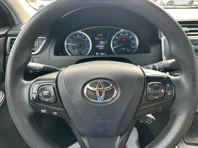 2017 Toyota Camry LE