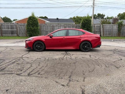 2025 Toyota Camry SE