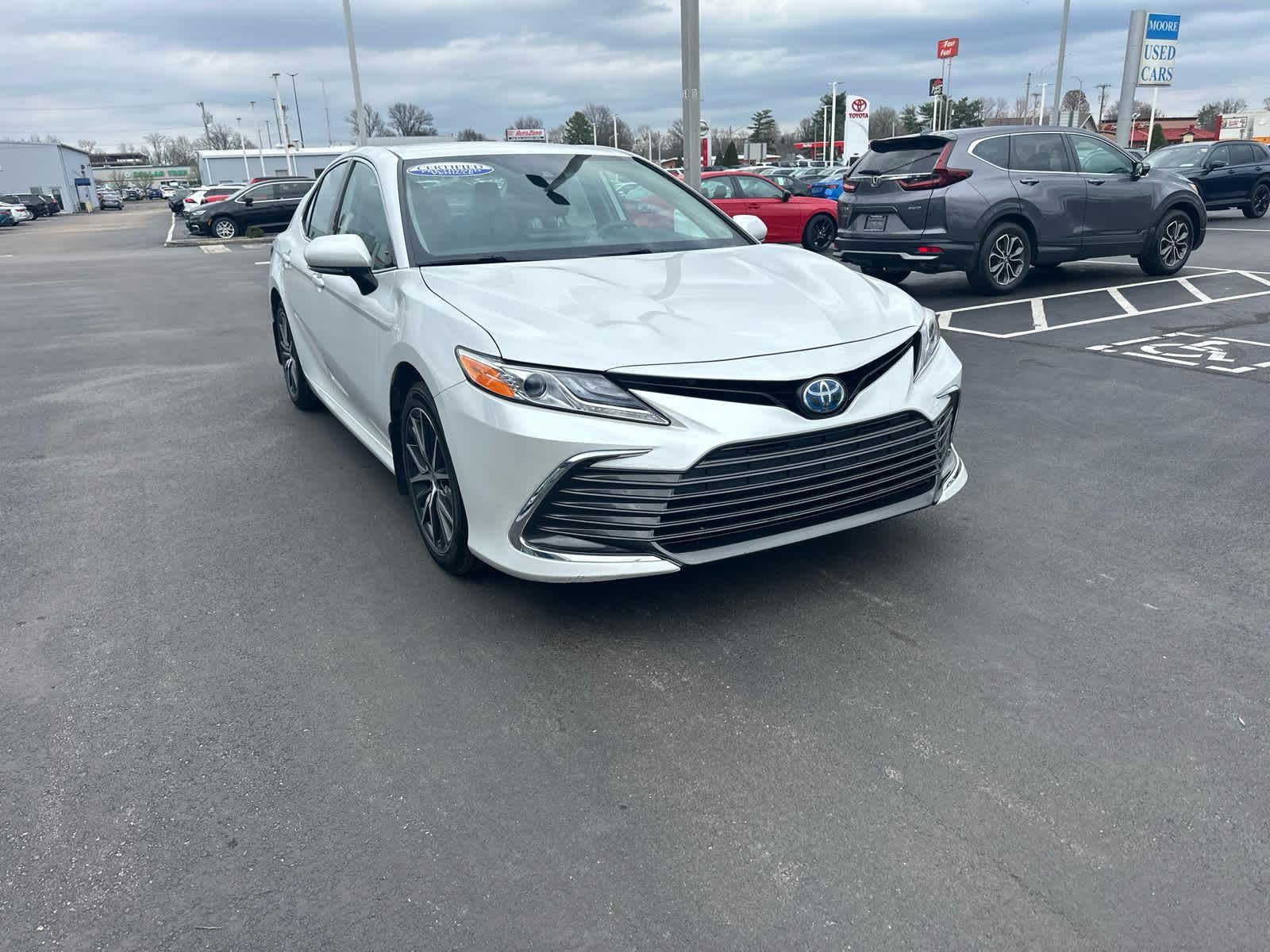 2024 Toyota Camry Hybrid XLE