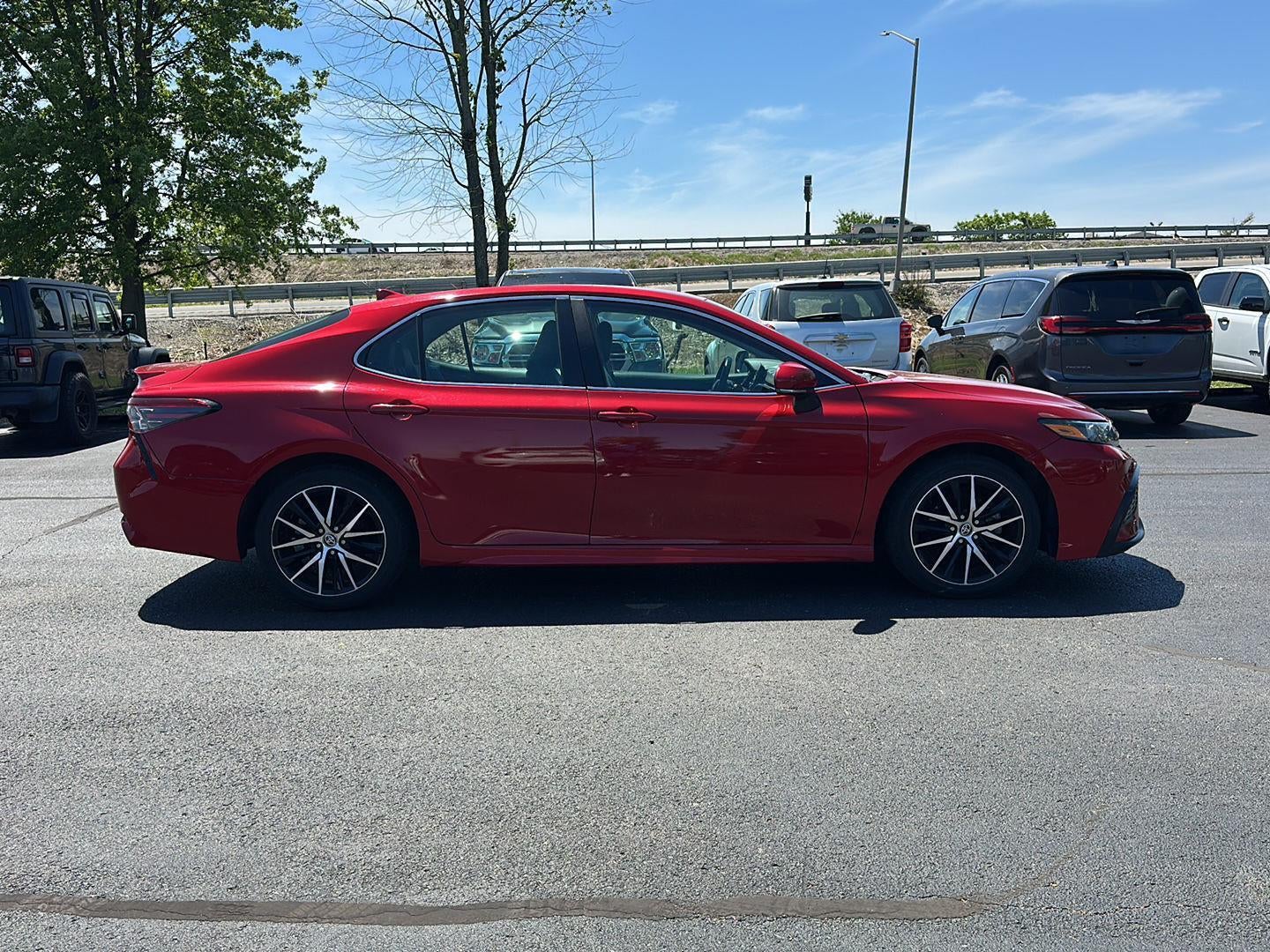 2023 Toyota Camry SE