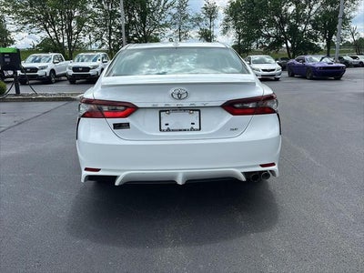 2024 Toyota Camry SE