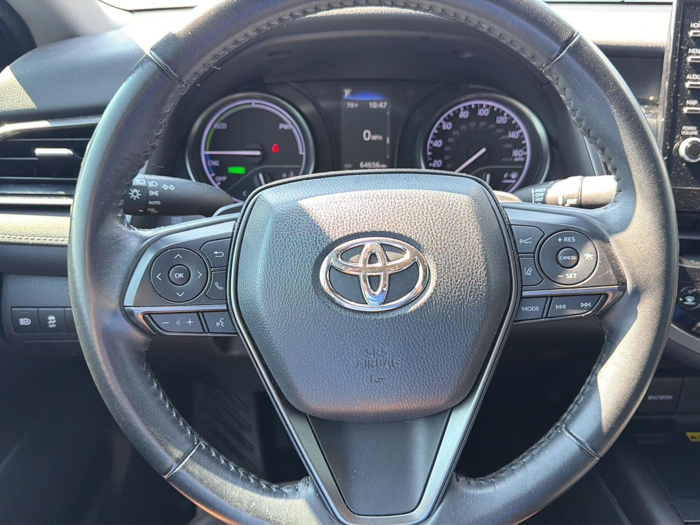 2022 Toyota Camry Hybrid SE