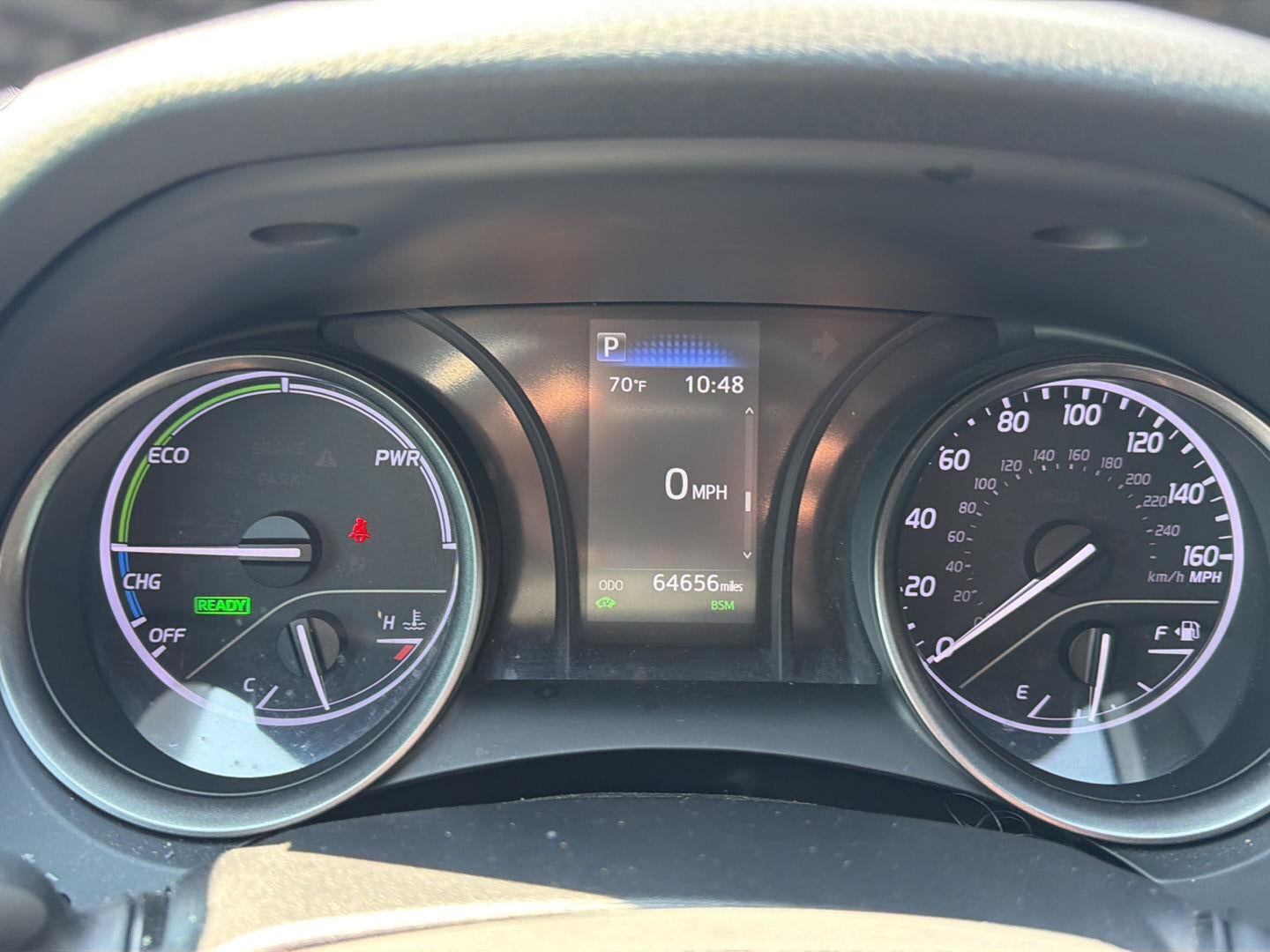 2022 Toyota Camry Hybrid SE