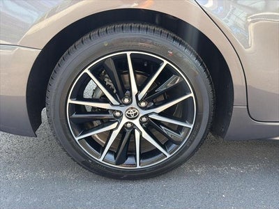 2022 Toyota Camry Hybrid SE