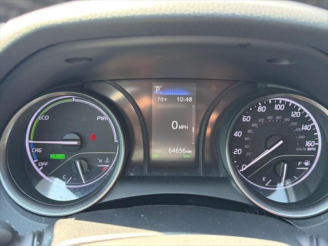 2022 Toyota Camry Hybrid SE