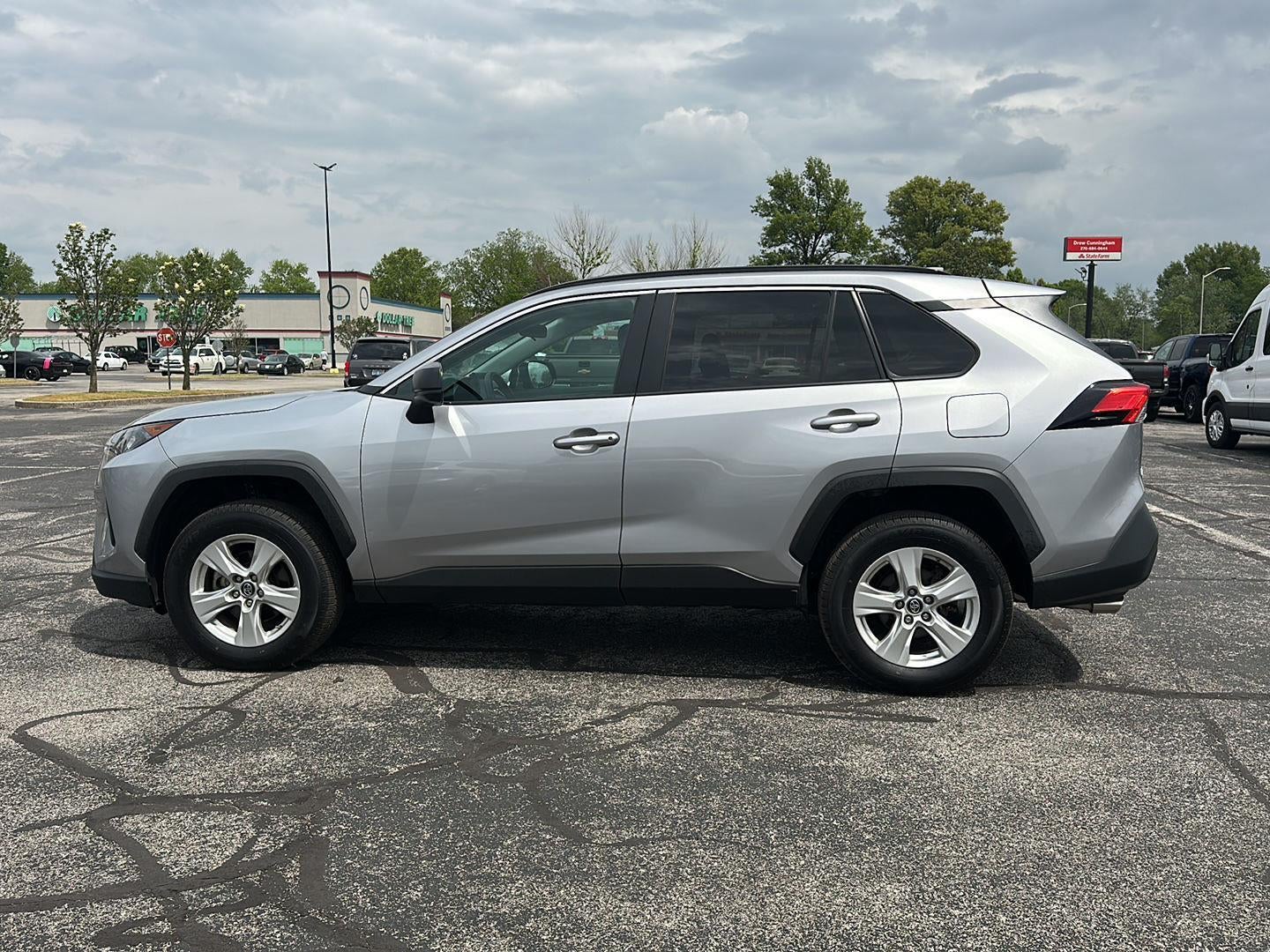 2021 Toyota RAV4 Hybrid LE