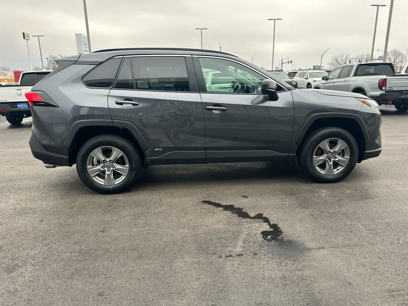 2025 Toyota RAV4 Hybrid LE