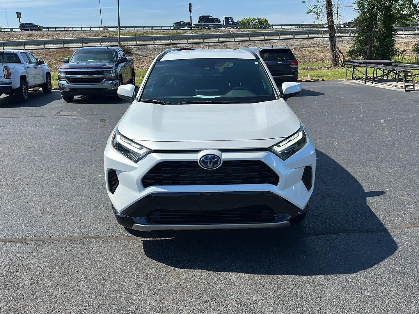 2023 Toyota RAV4 Hybrid SE