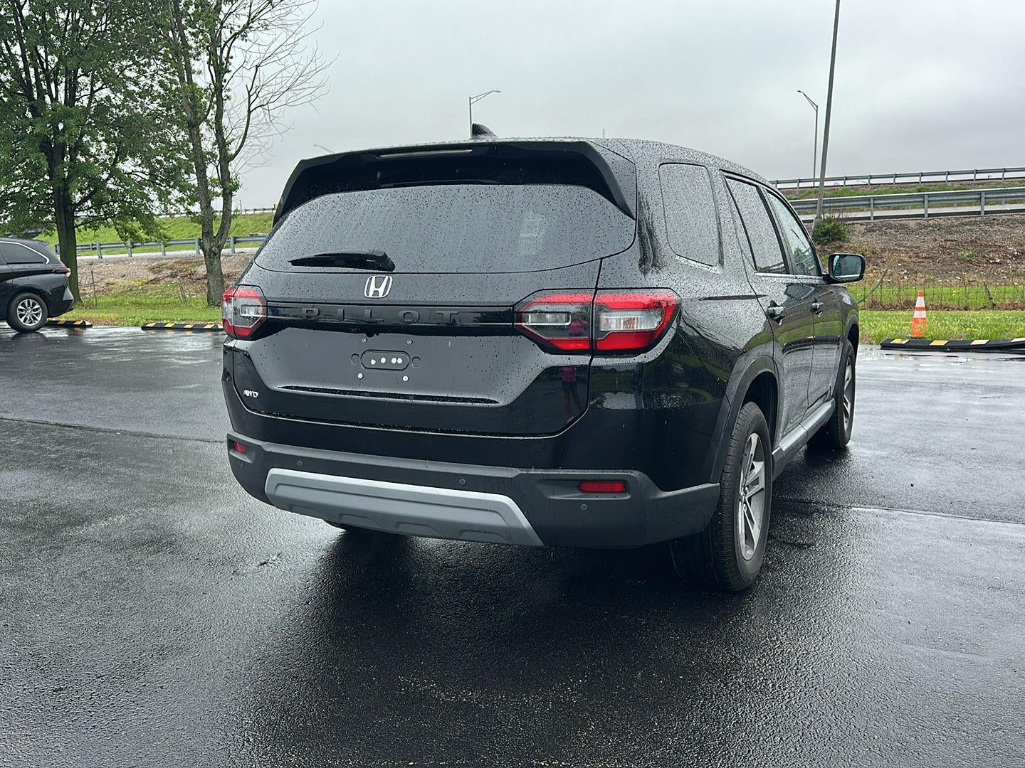2024 Honda Pilot EX-L 8 Passenger