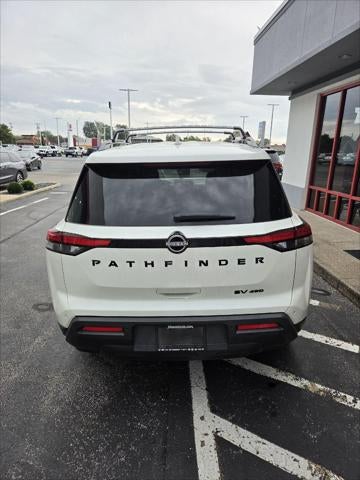 2023 Nissan Pathfinder SV