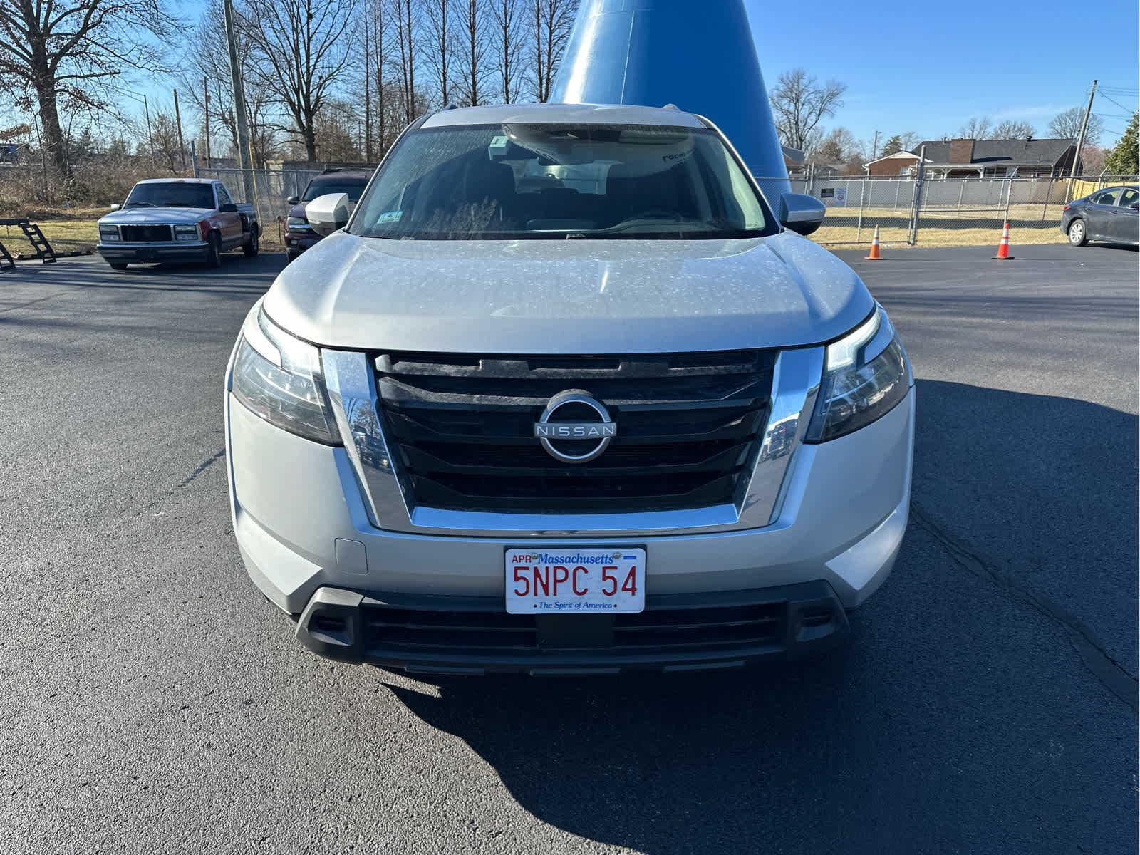 2024 Nissan Pathfinder SV