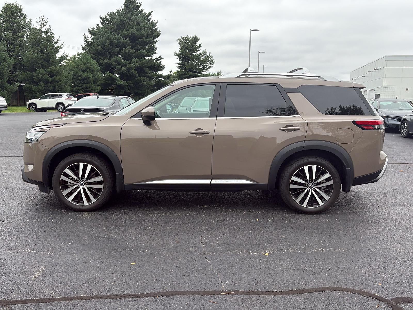 2024 Nissan Pathfinder Platinum