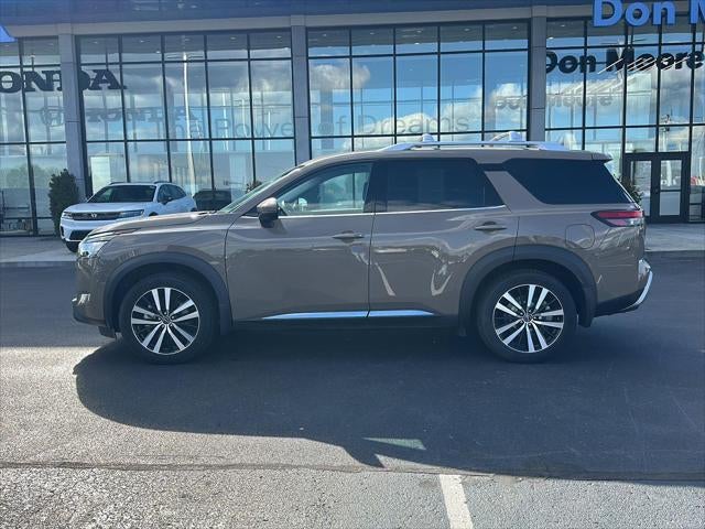 2024 Nissan Pathfinder Platinum