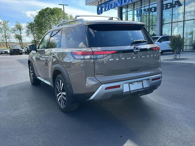 2024 Nissan Pathfinder Platinum