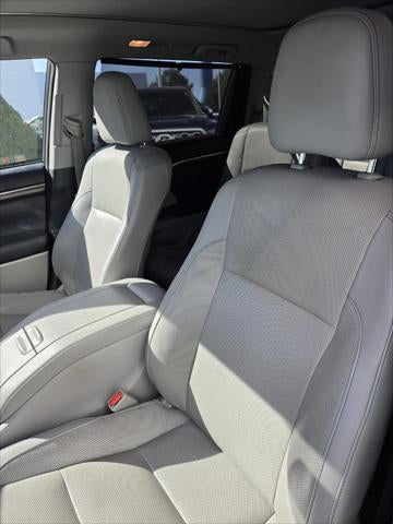 2015 Toyota Highlander Limited Platinum