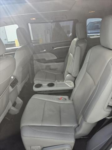 2015 Toyota Highlander Limited Platinum