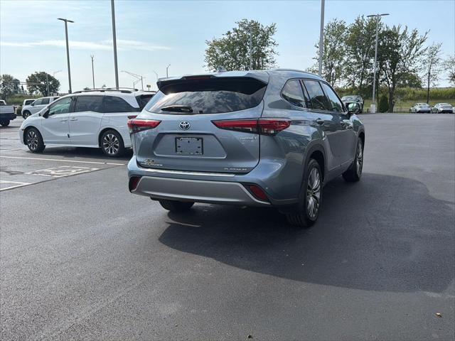 2021 Toyota Highlander Hybrid Platinum