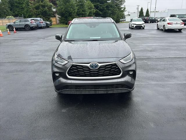 2022 Toyota Highlander Hybrid XLE