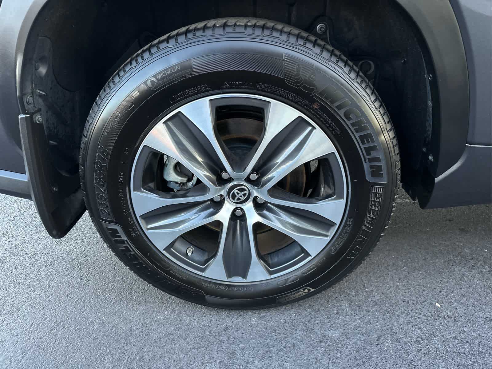 2024 Toyota Highlander XLE