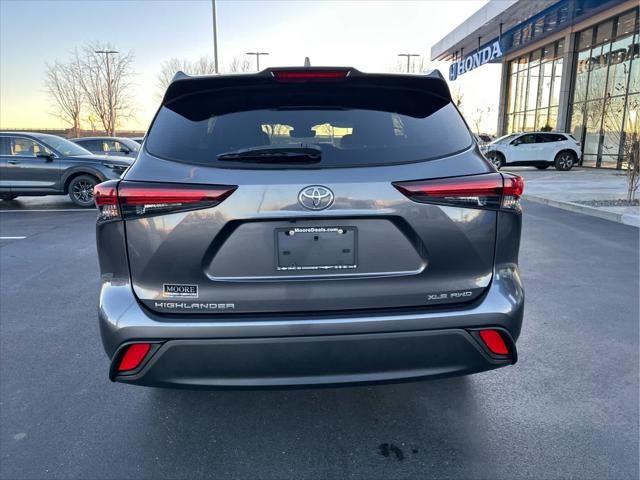 2024 Toyota Highlander XLE