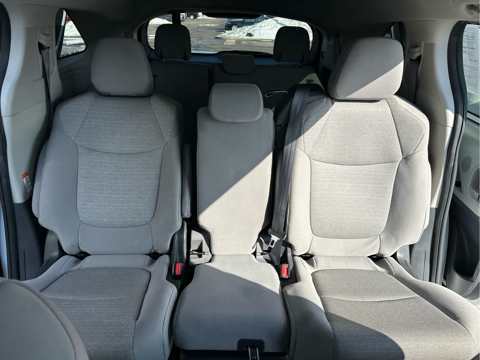 2024 Toyota Sienna LE