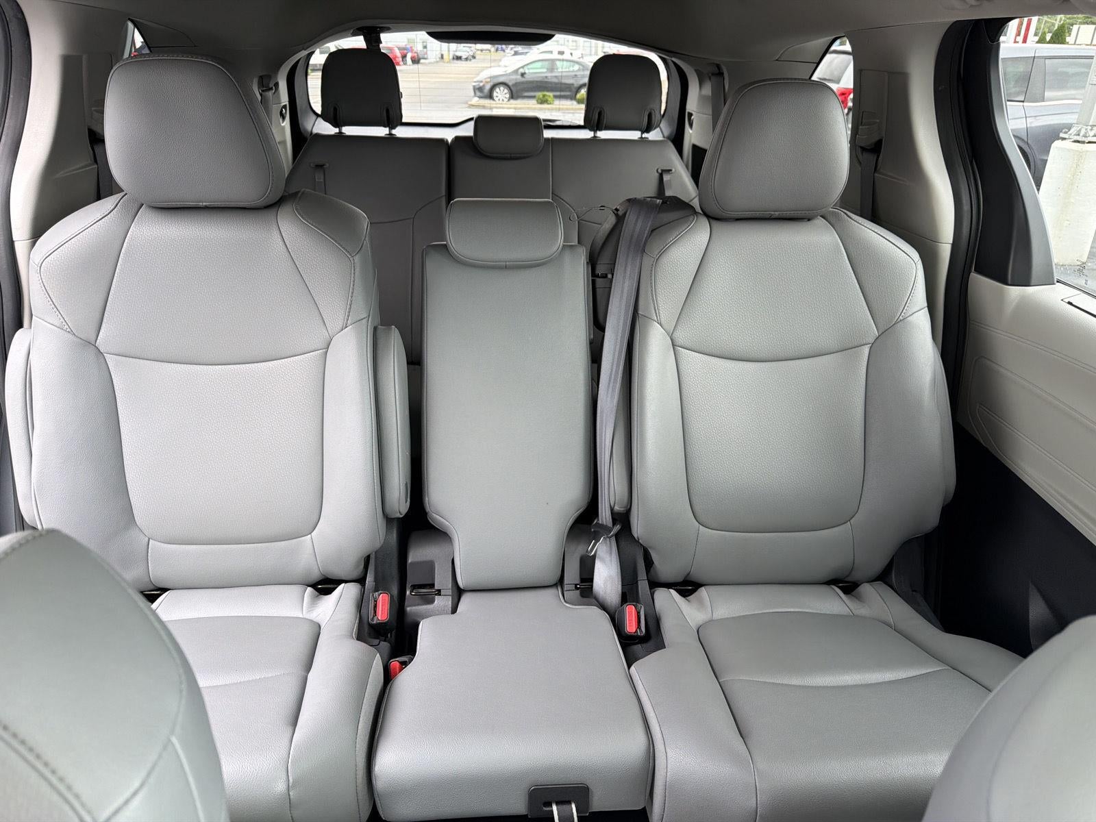 2024 Toyota Sienna XLE