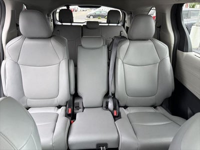 2024 Toyota Sienna XLE