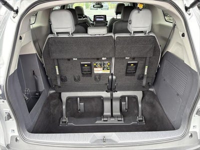 2024 Toyota Sienna XLE