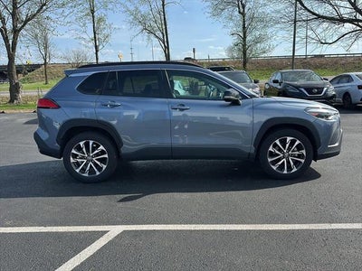 2025 Toyota Corolla Cross XLE