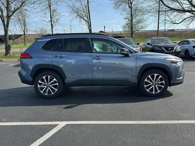 2025 Toyota Corolla Cross XLE