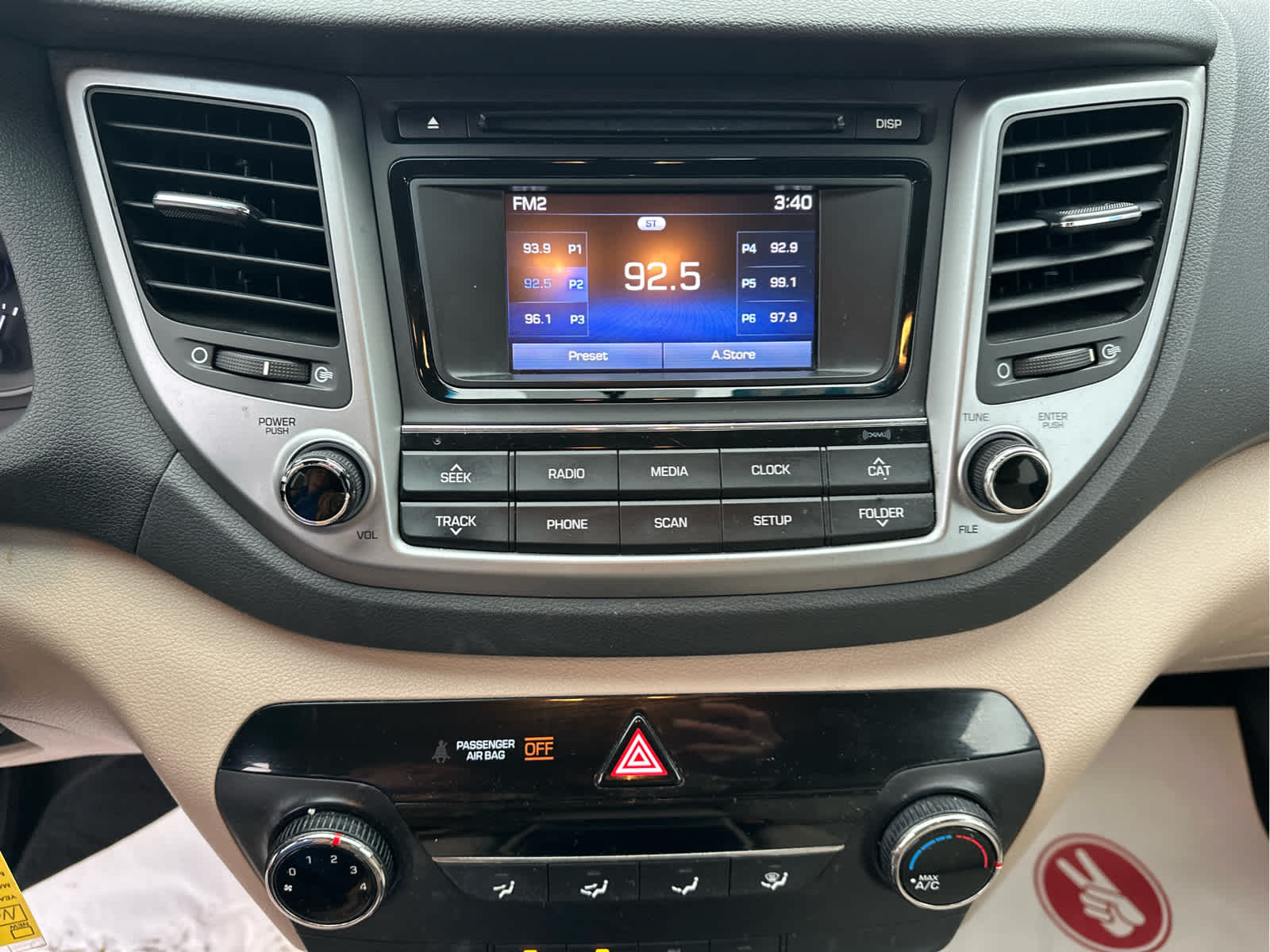 2017 Hyundai TUCSON SE