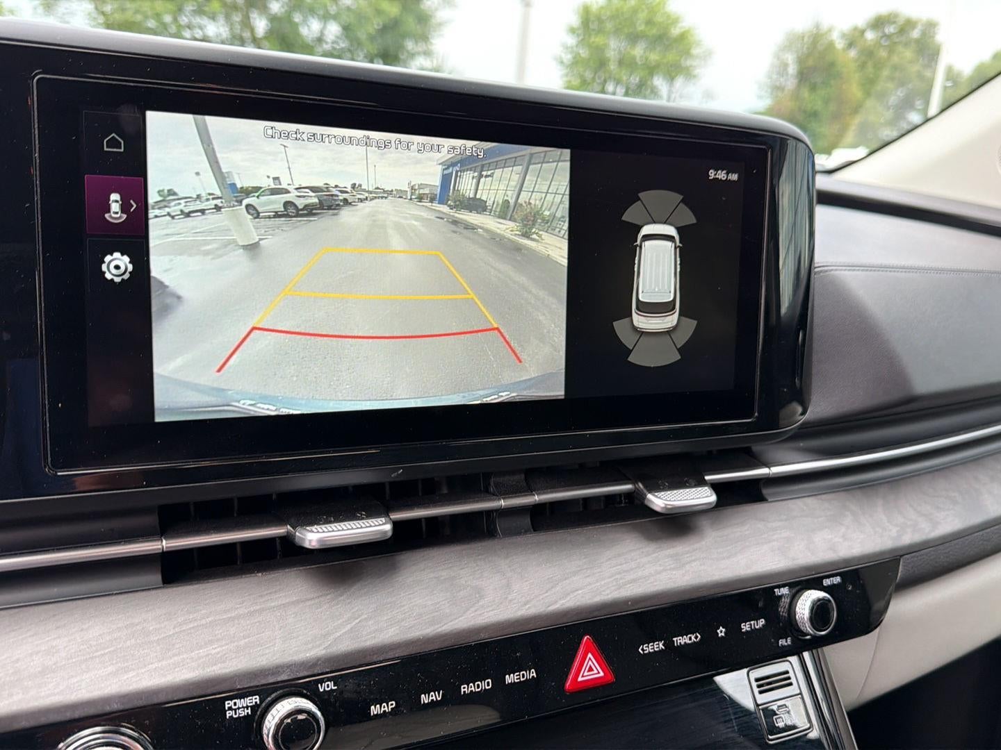 2023 Kia Carnival EX