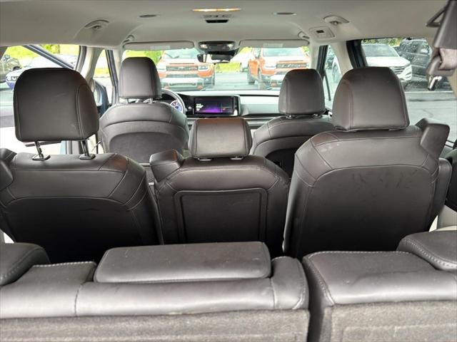2023 Kia Carnival EX