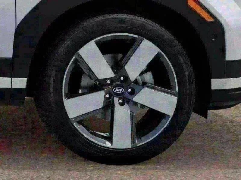 2027 Hyundai SANTA FE Limited 6P