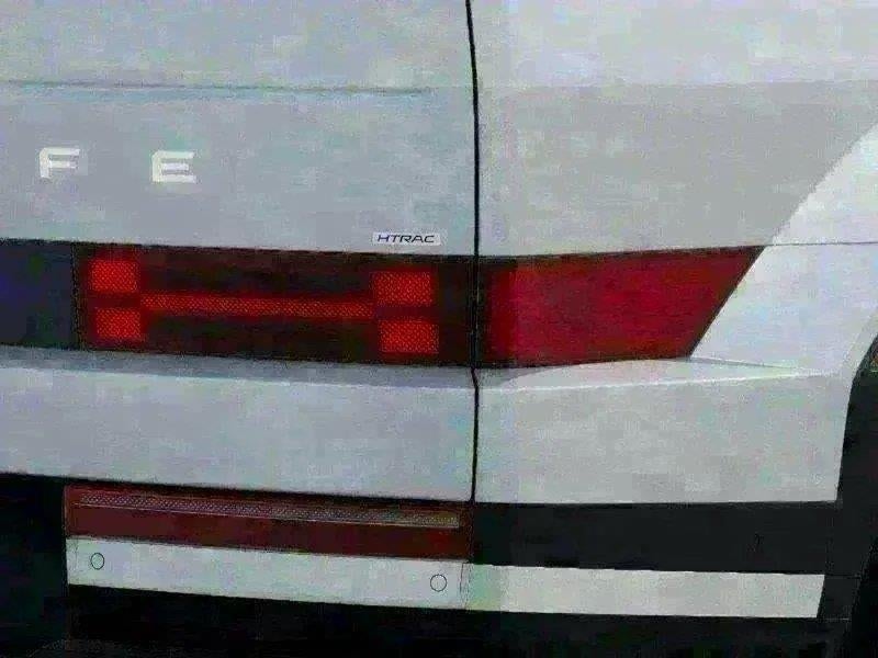 2027 Hyundai SANTA FE Limited 6P