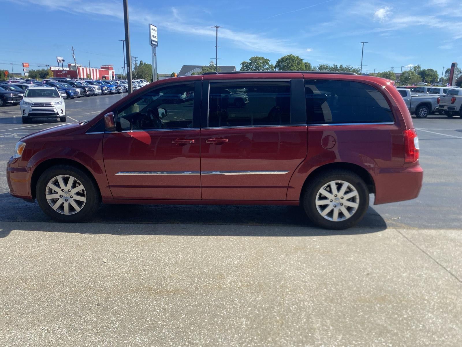 2015 Chrysler TOWN & COUNTRY TOURING