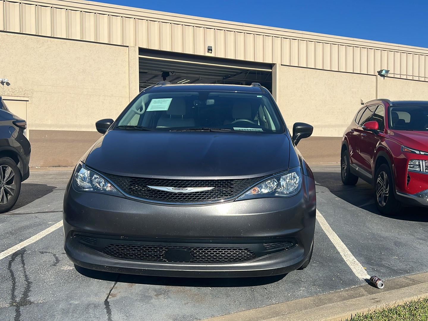2021 Chrysler Voyager LXI