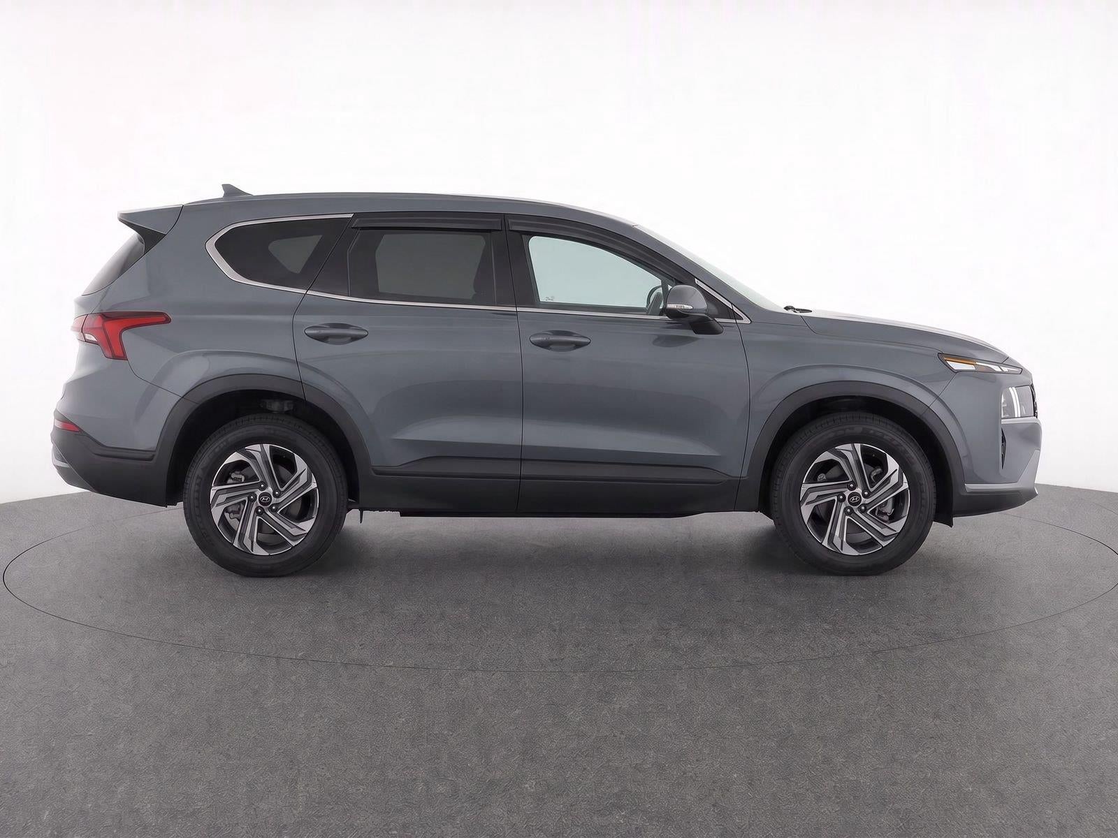 2022 Hyundai SANTA FE SE